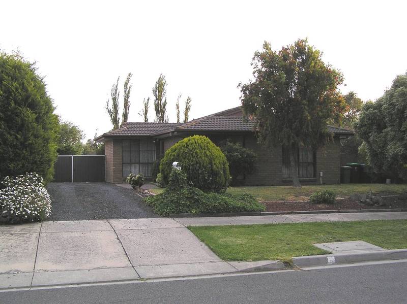 IMMACULATE PRESENTATION Picture 1