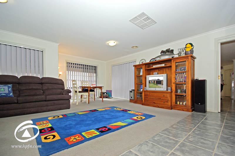 TOO GOOD TO MISS Picture 2