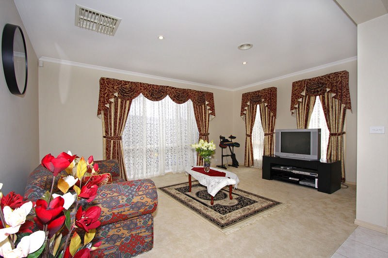 A Metricon Comes to Market in Manchester Park Picture 3