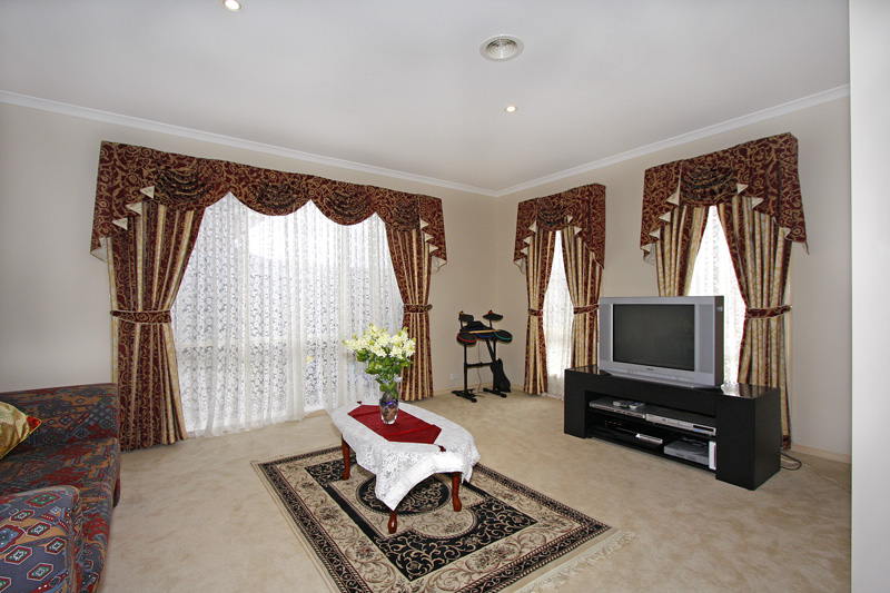 A Metricon Comes to Market in Manchester Park Picture 2