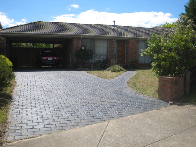 QUIET COURT LOCATION**LEASED AWAITING DEPOSIT** Picture 1