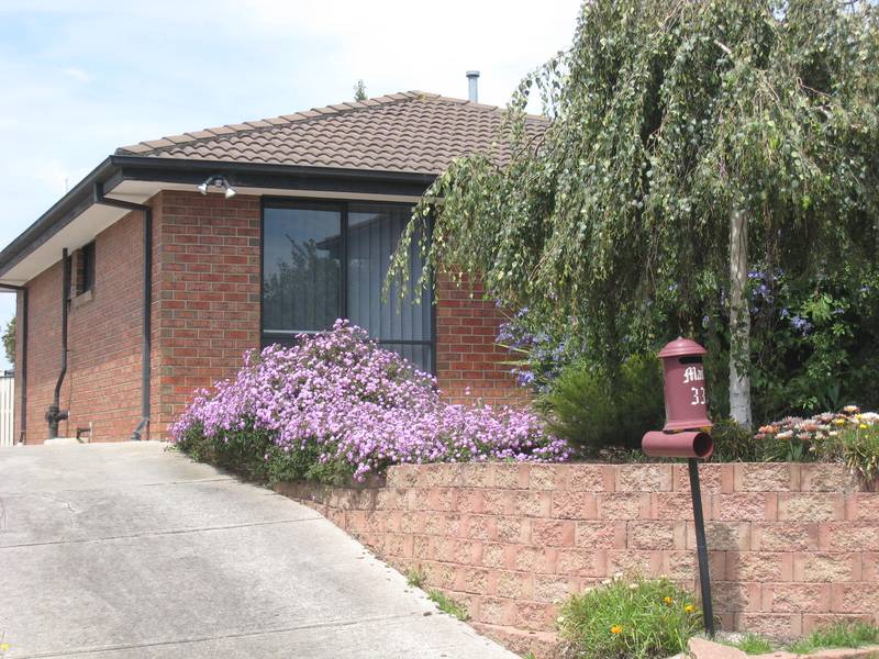 3 BED, 1 BATH, 2 LIVING, OFF STREET**LEASED AWAITING DEPOSIT** Picture 1