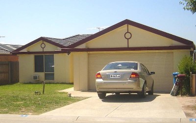 **PROPERTY UNDER OFFER** Picture