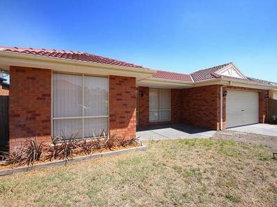 2 YEAR OLD, MODERN FAMILY HOME Picture 2 YEAR OLD, MODERN FAMILY HOME Picture