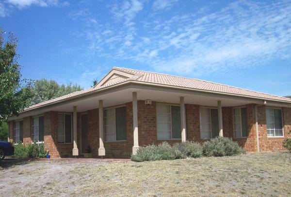 A YOUNG FAMILY HOME OR FIRST INVESTMENT Picture 1