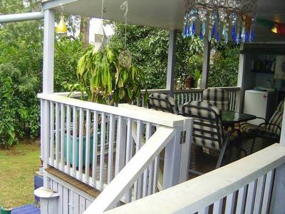 Great Location - Walk to Schools, Pool & Shops Picture Great Location - Walk to Schools, Pool & Shops Picture