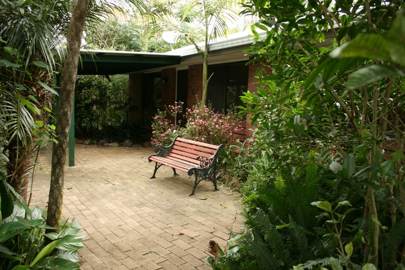 A HIDDEN TREASURE TUCKED AWAY Picture 3