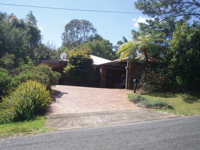 STROLL TO GALLERY WALK Picture 1