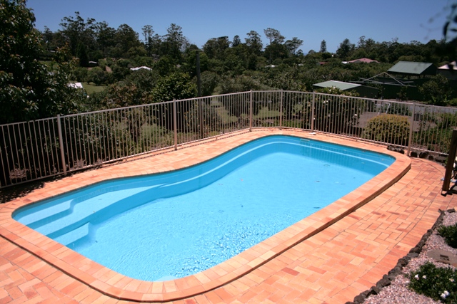 RURAL PARADISE WITH AN INCOME Picture 3