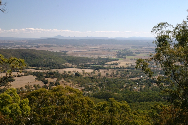 Welcome to Mingara Estate on Tamborine Mountain-Developer Wants Them Sold And Has Reduced His Prices! Picture 2