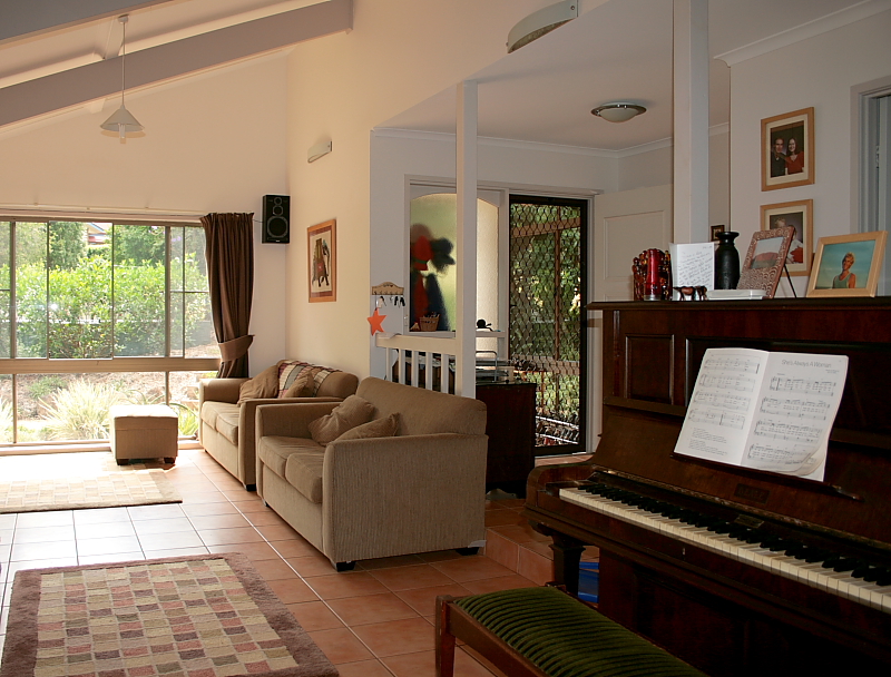 Family Home, Location Location. Picture 3