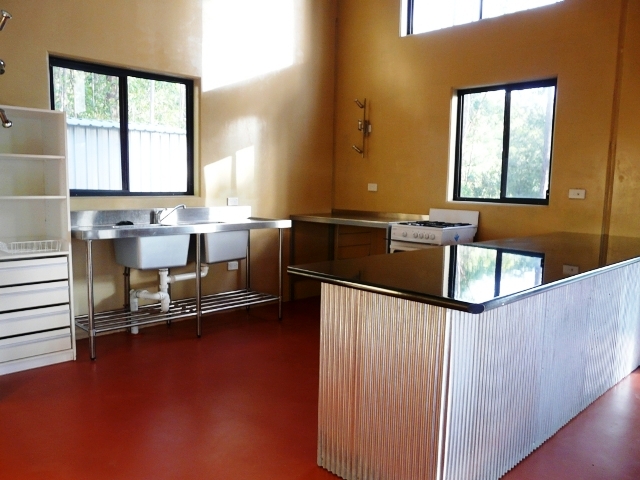 Secluded 5 acres Picture 2