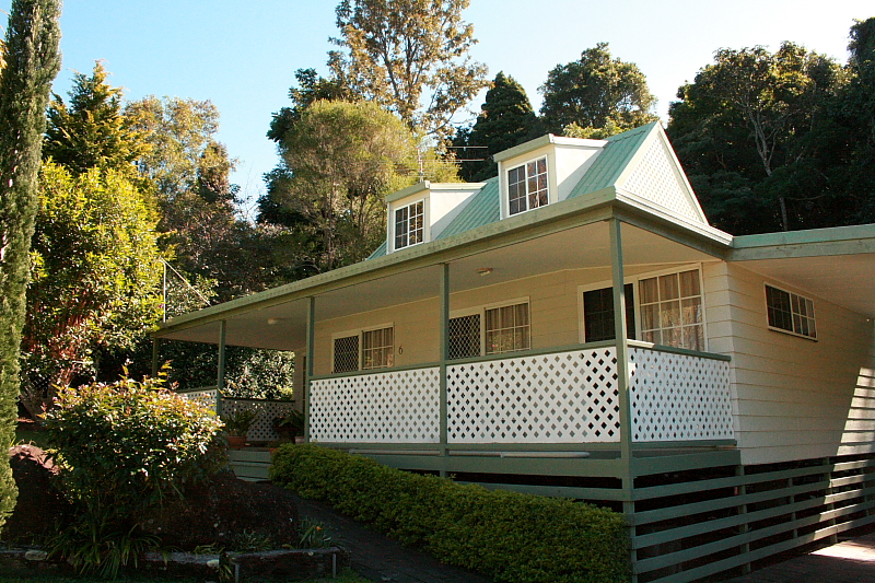 Neat as a Pin, reluctant sale... Picture 1