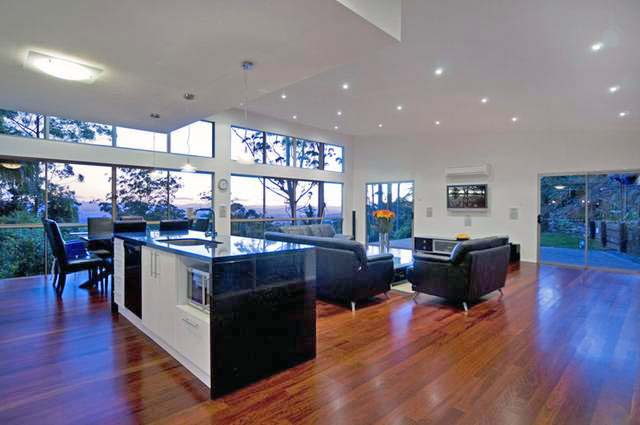 Watch The Sunset Through a Cocktail Glass! Picture 3