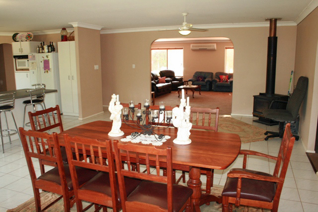 Family Living on ½ Acre Picture 3