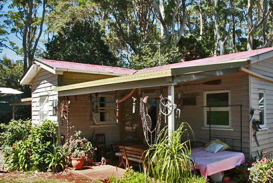 Cute Mountain Cottage Picture 2