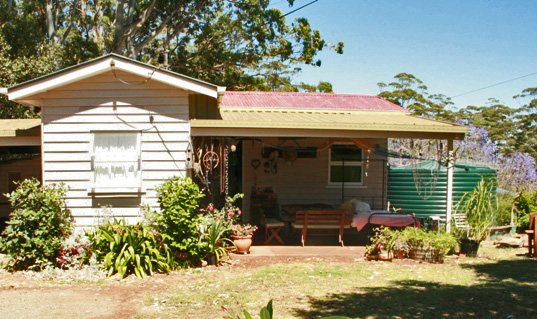 Cute Mountain Cottage Picture 1