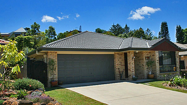 Easy
Living, Close To Everything Picture 1