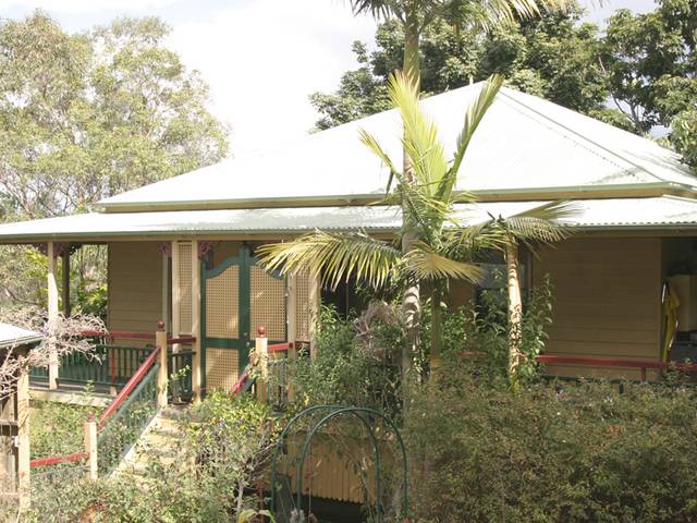 Old Style Charm Picture 1