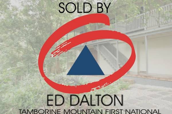 ABSOLUTELY STUNNING Picture 1