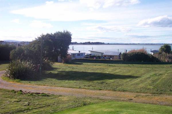 UPMARKET SMALL SUB DIVISION WITH SERVICES Picture 1