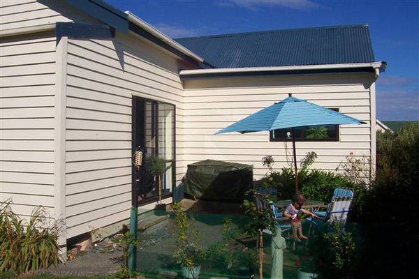 FAMILY HOME WITH SPACE Picture 2