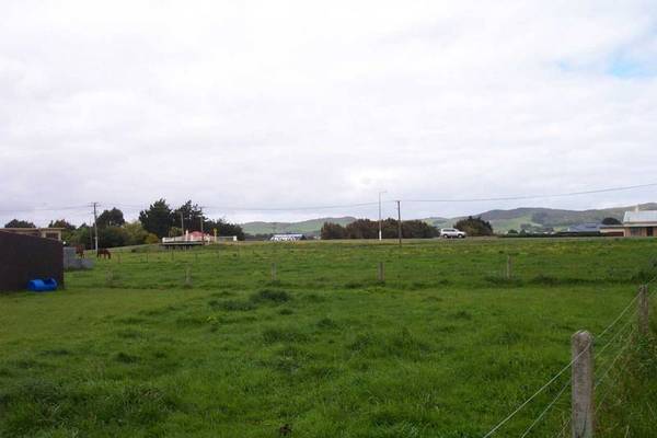 LEVEL BUILDING LOT Picture 2