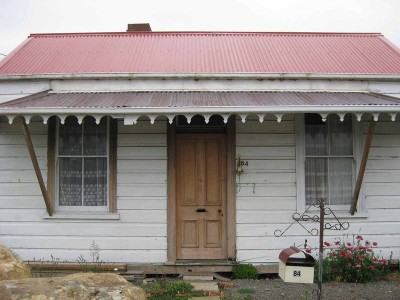 HISTORICAL RIVERTON COTTAGE Picture HISTORICAL RIVERTON COTTAGE Picture