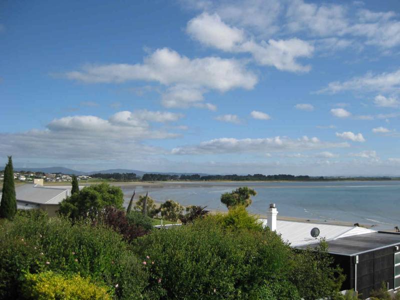 SEA FOR MILES - MITCHELL'S BAY Picture 2