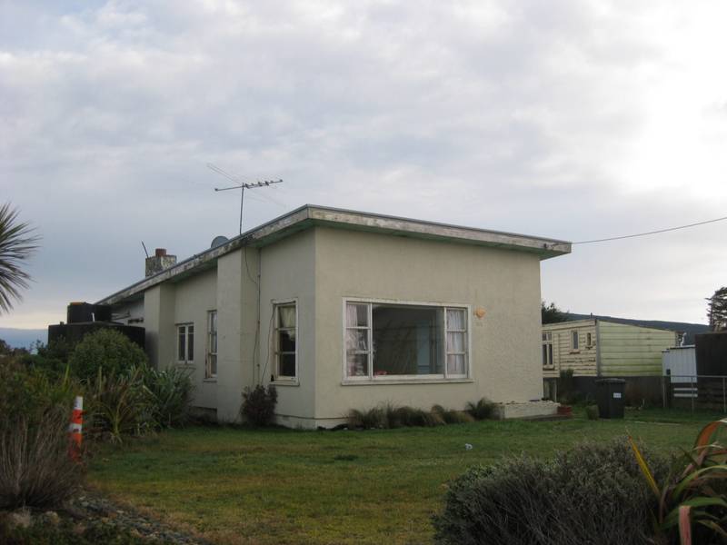 WATERFRONT COLAC BAY Picture 1