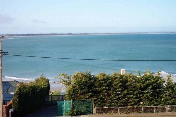 A RARE SEASIDE GEM Picture 3