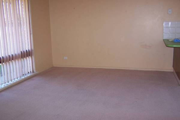 Great Unit, Great Price, Great Rental History, Park views. Picture 3