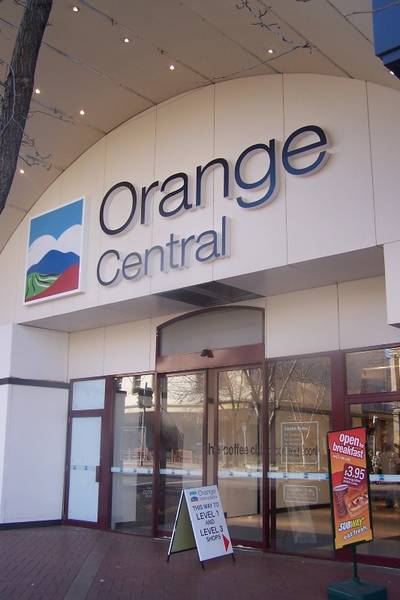 Orange Central: Newly refurbished, Great Location. Picture 1