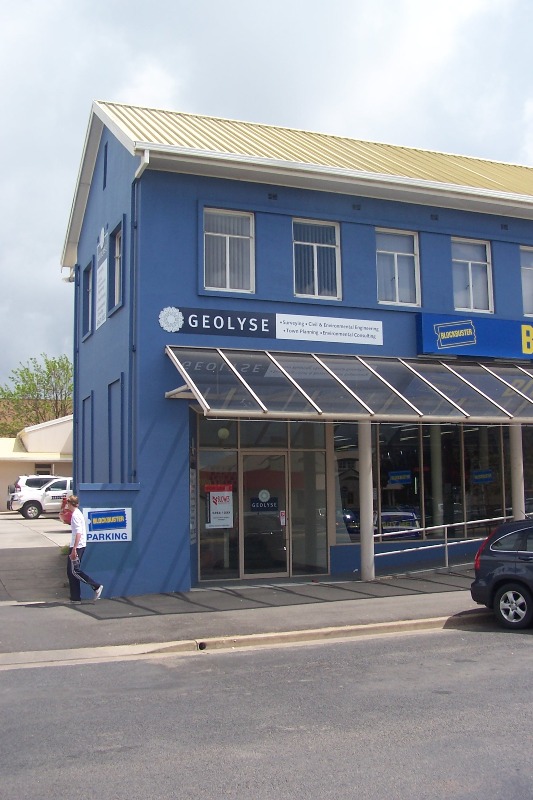 Central office accommodation at affordable price. Picture 1