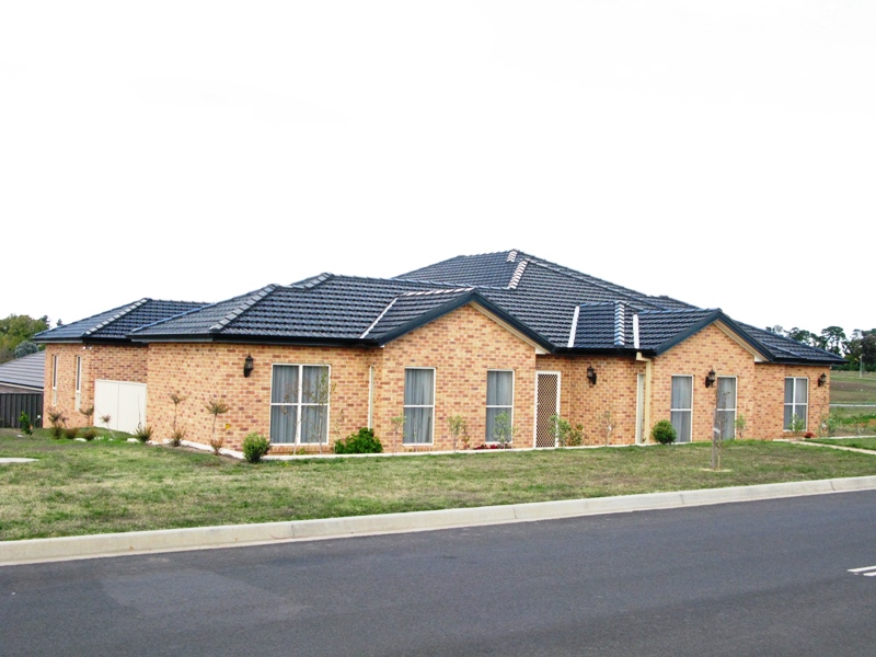 Quality home in quality area Picture 2