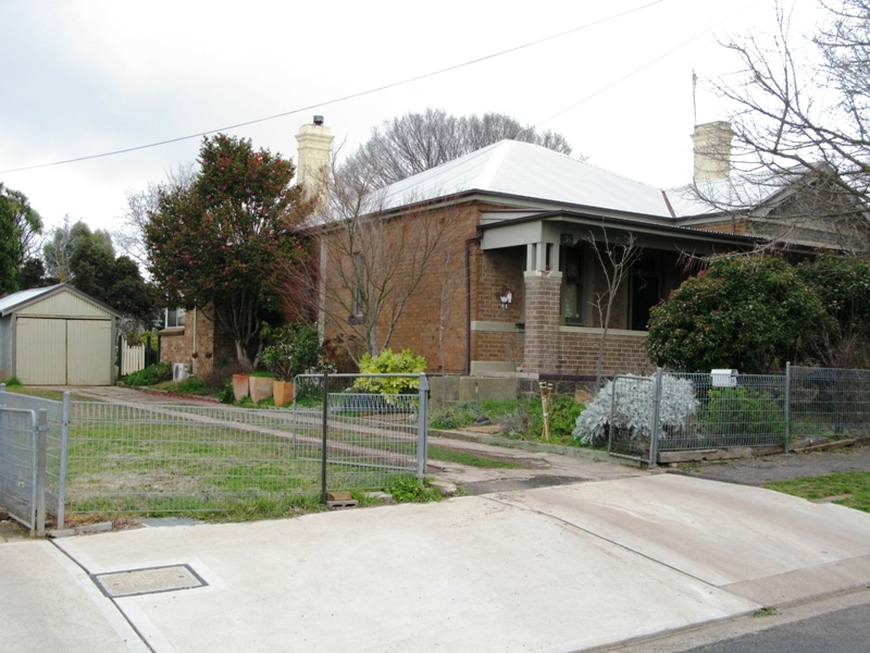 2 unit subdivision approved Picture 1