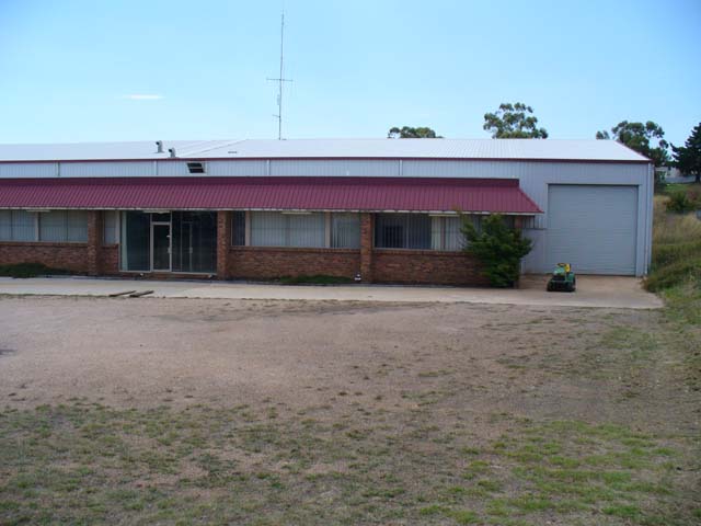 Large commercial shed in Leewood Estate Picture 3