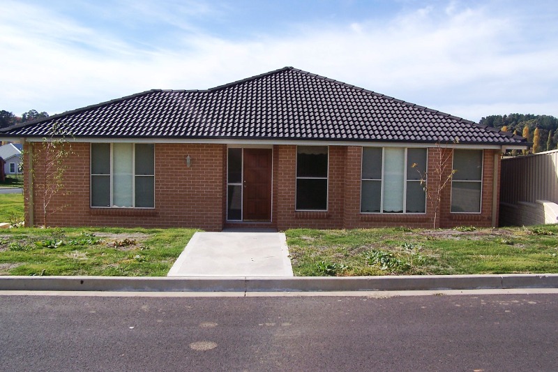 Brand new and ready to move in! Picture 1