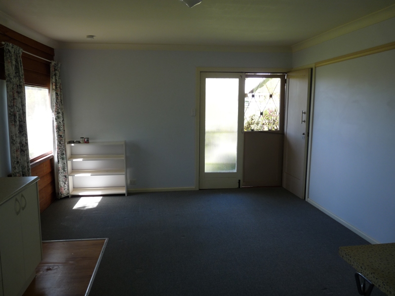 Neat as a pin country cottage Picture 2