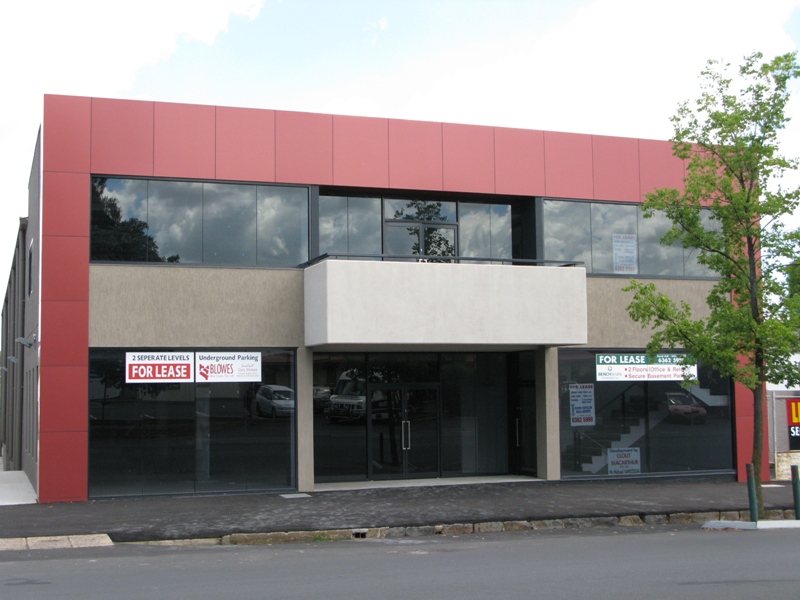 Modern Office Space Picture 1