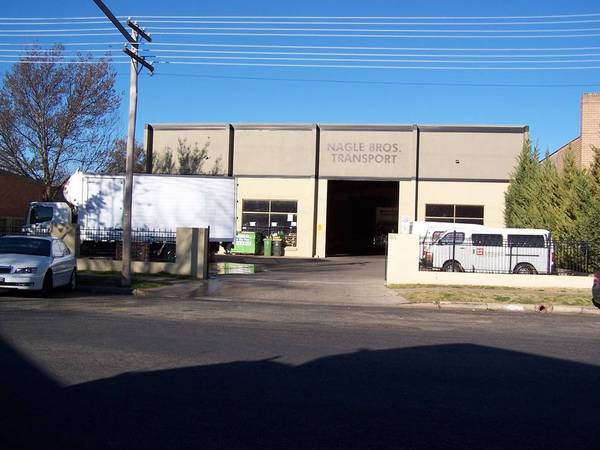 Commercial Premises Picture 1