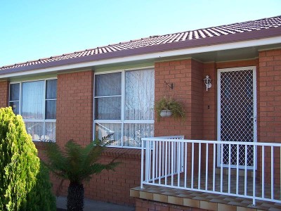 Well-maintained BelAir Estate home Picture