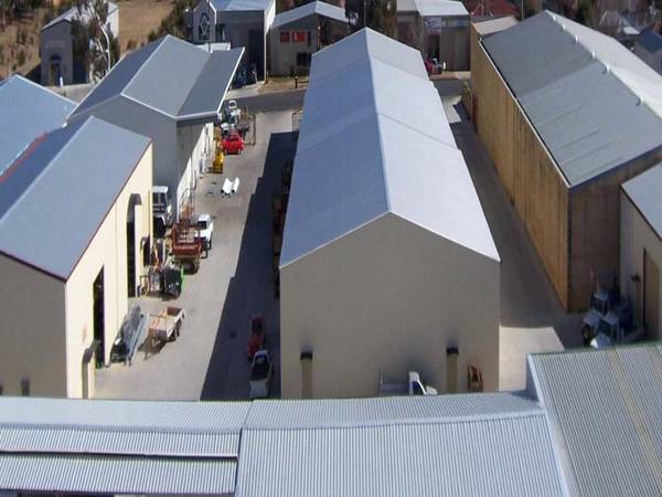 Lords Place Business Complex Picture 1