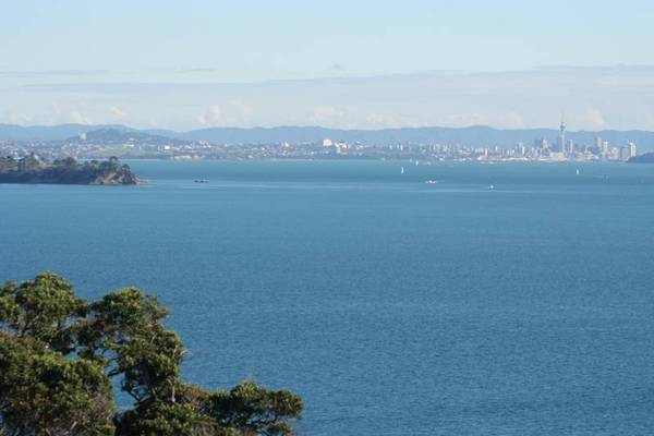 Sensational Waterfront Position Picture 3