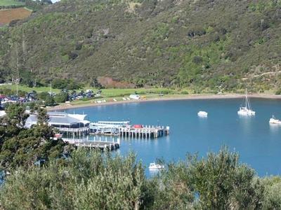 Sensational Waterfront Position Picture Sensational Waterfront Position Picture