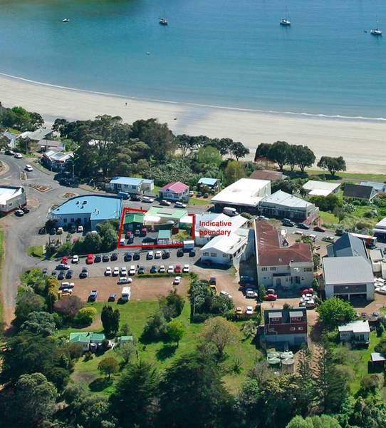 RARE WAIHEKE INVESTMENT OPPORTUNITY Picture 1