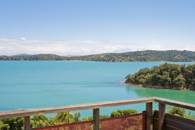 Waterfront
-
Kennedy Point Picture