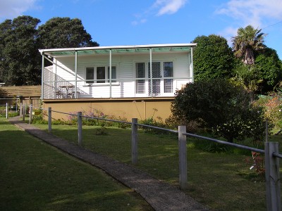 Lovely Cottage By The Sea Picture