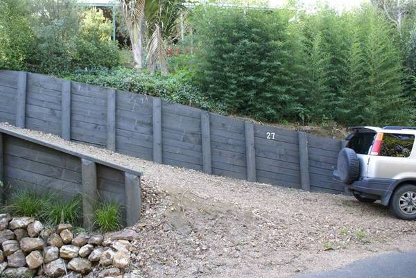 SURFDALE HEIGHTS Picture 3