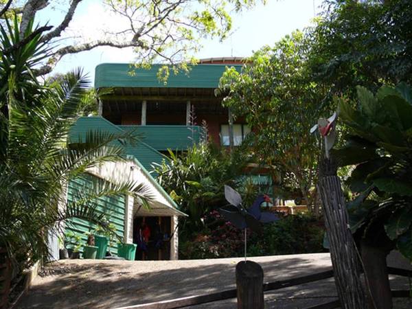 Serenity, Space and Seclusion at Palm Beach Picture 2